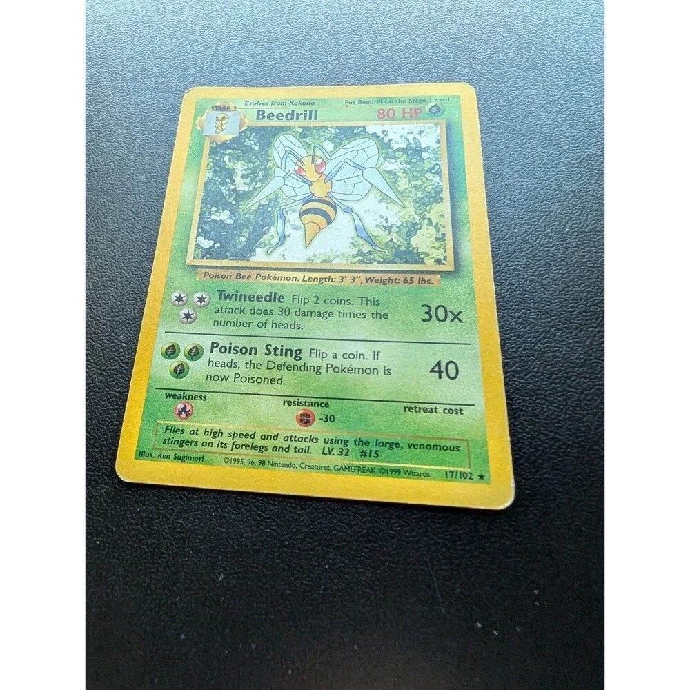 Beedrill 017/102 Base Set Regular pokemon card vintage 90s